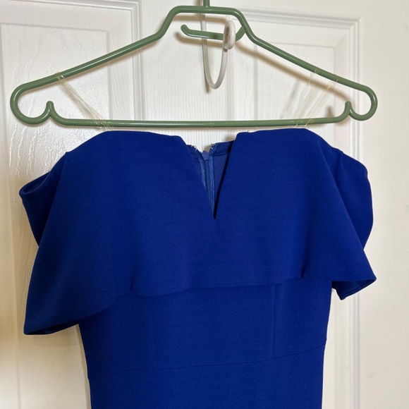 New Le Château Strapless Dress - Picture 2 of 4